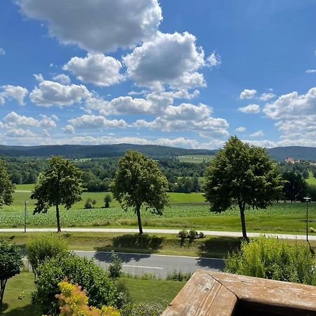 Ferienwohnungen Am Kirchberg Kapplblick Neualbenreuth Eksteriør billede