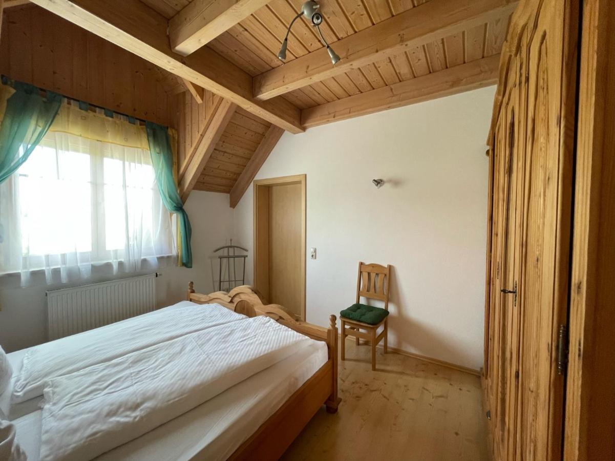 Ferienwohnungen Am Kirchberg Kapplblick Neualbenreuth Eksteriør billede